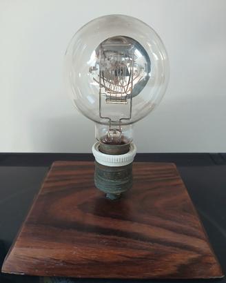 lampadina  ad incadescenza per proiettori