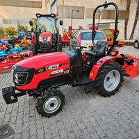 Trattore 4x4 VST 918