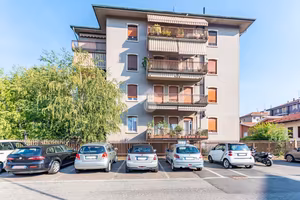 3 LOCALI A LAINATE