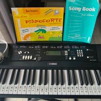 Tastiera Yamaha EZ 220