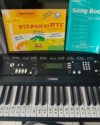 Tastiera Yamaha EZ 220