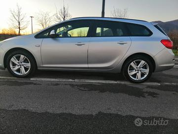 Opel Astra J Sports Tourer- 2016 - Diesel