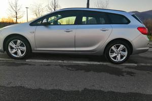 Opel Astra J Sports Tourer- 2016 - Diesel