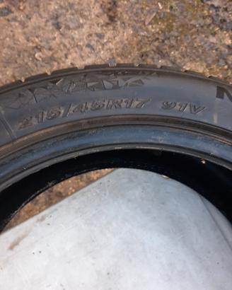 2 Gomme quattro stagioni  Michelin 