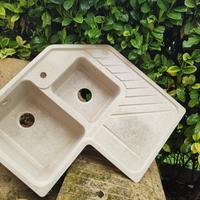 lavandino in fragranito ad angolo 