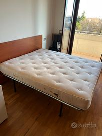 Letto matrimoniale con rete