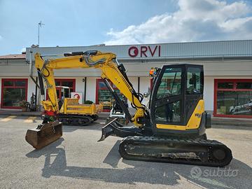 Escavatore Yanmar vio80 triplice