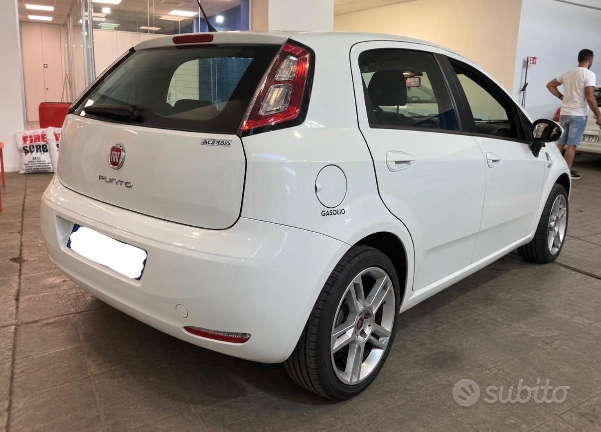 Fiat Punto 2013 photo 2