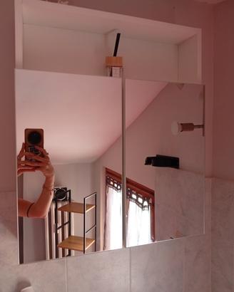 specchio bagno a muro 