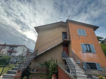 Vendita porzione villa bifamiliare