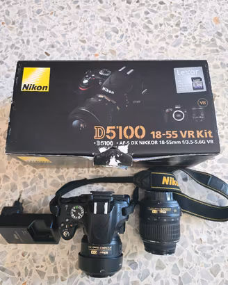NIKON D 5100