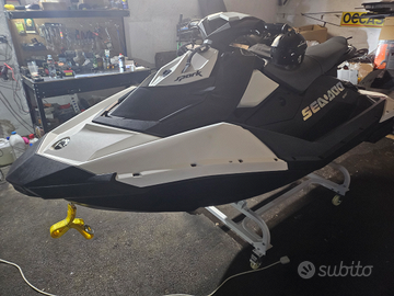 SEADOO SPARK 90CV Pari al NUOVO 10 ore
