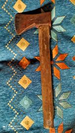 ANTICA VECCHIA ACCETTA ASCIA SCURE IN FERRO BATTUT