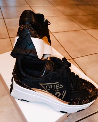 Sneakers GUESS n. 36 da donna