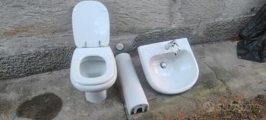 Lavabo e WC Ideal Standard Tesi