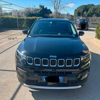 Jeep Compass 4xe Plug-in 130cv + 60 cv e