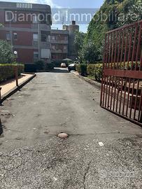 Appartamento con garage ad Aci Catena