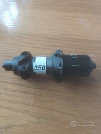 Mozzo per bici da corsa