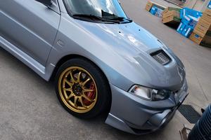 Mitsubishi Lancer evo 4 