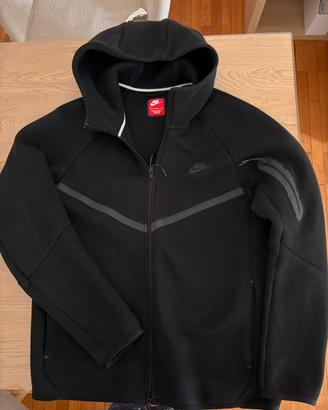 Nike Fleece Tech come nuovo