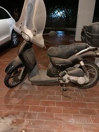 2 ciclomotori scarabeo 50