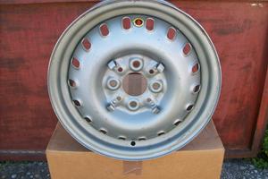 Cerchio Borrani fuoriserie 3,5x 14 Fiat 1100 103 T