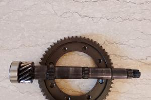 Pignone e corona 13/58 fiat 5 marce