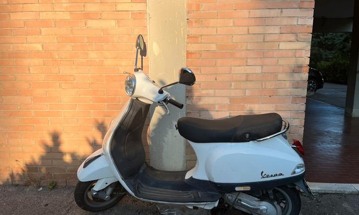 Piaggio Vespa 50 LX - 2010