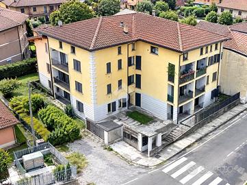 2 LOCALI A CALCO
