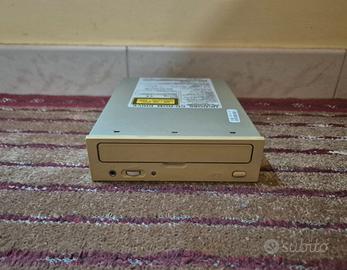 Lettore Unitron Incorporated UCDO8S