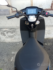 Piaggio zip elettrico