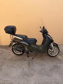 Geopolis 300i nero 2014