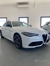 Alfa Romeo Giulia 2.2 Turbodiesel 210 CV AT8 AWD Q