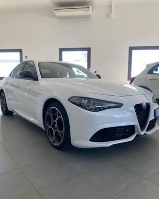 Alfa Romeo Giulia 2.2 Turbodiesel 210 CV AT8 AWD Q