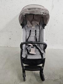Inglesina Passeggino leggero Quid 2
