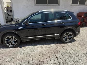 Annuncio auto