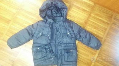 Giubbotto bimbo 3-4 anni Benetton sciarpa cappell