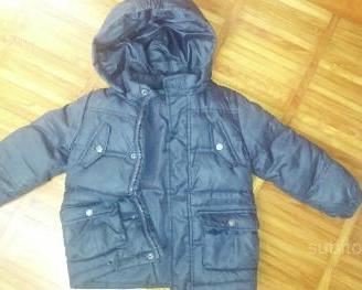 Giubbotto bimbo 3-4 anni Benetton sciarpa cappell