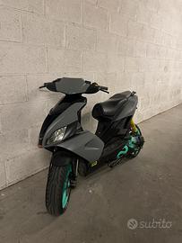 Aprilia sr 50 r LEGGERE BENE