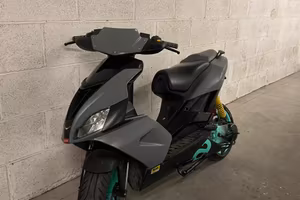 Aprilia sr 50 r LEGGERE BENE