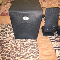 sistema audio per pc logitech ben tenuto. funziona