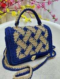 Borsa artigianale uncinetto blu e oro fatto a mano