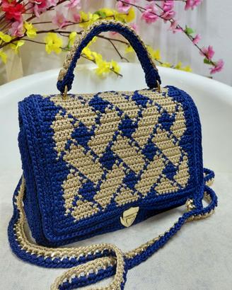 Borsa artigianale uncinetto blu e oro fatto a mano
