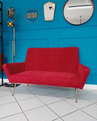 Divano vintage restaurato 