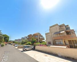Anzio bilocale con giardino e posto auto