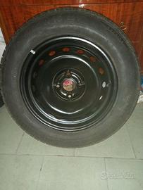 Pneumatico con cerchio + crick