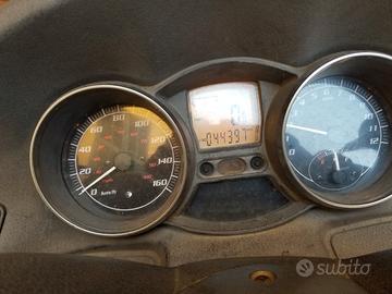 piaggio mp3 250 cruscotto radiatore pinze freno