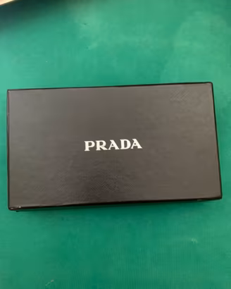 Portafoglio Prada Pelle Saffiano - Nuovo