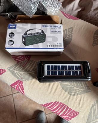 Mini radio e wireless speaker
