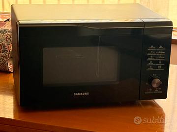 Samsung Forno a Microonde combinato HotBlast